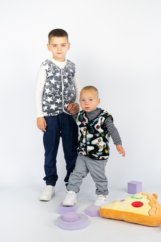 Жилетка для хлопчиків 21121М